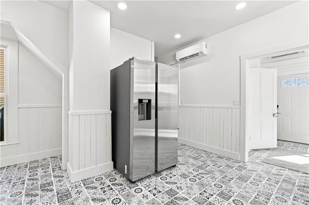 523 S Judson Street — photo 16