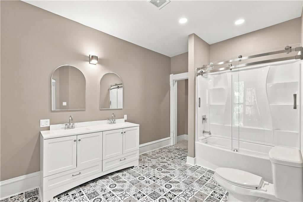 523 S Judson Street — photo 17