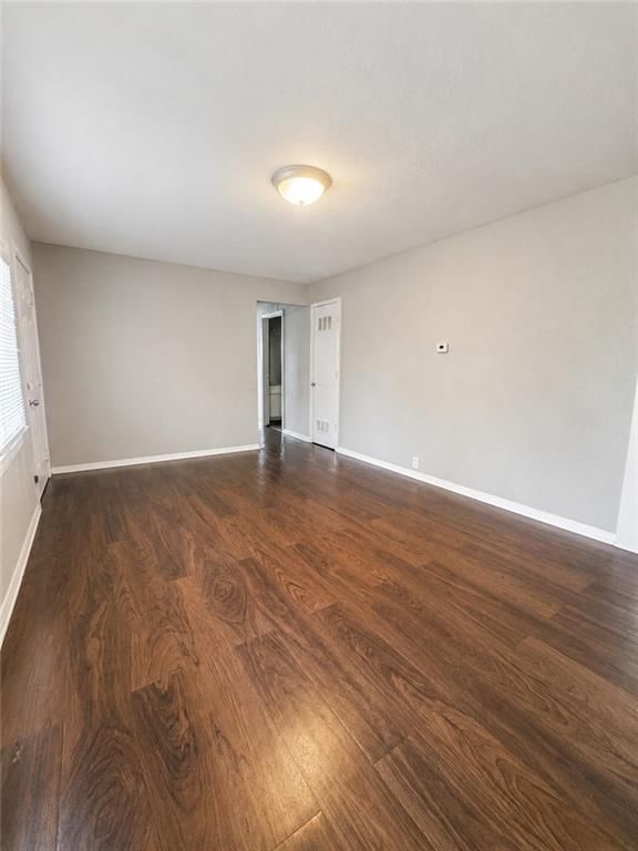 11410 MANCHESTER Avenue — photo 8