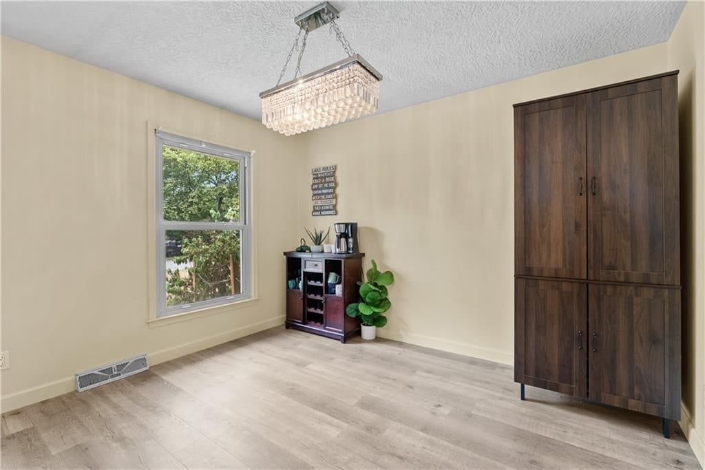 Statement lighting at 105 Tuscarora Lane, Lake Winnebago, MO 64034