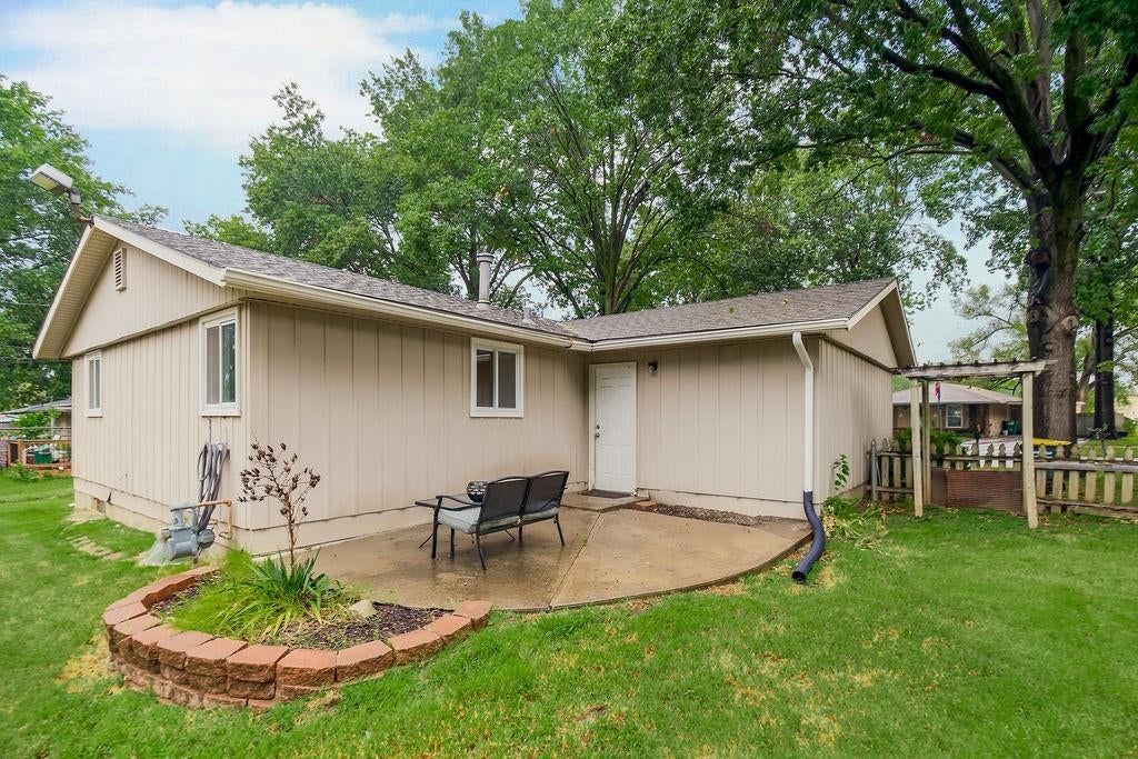 249 Fairlane Street — photo 14