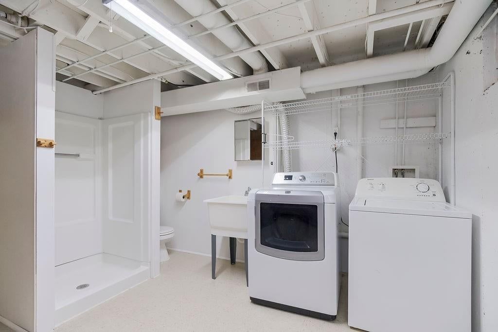 249 Fairlane Street — photo 20