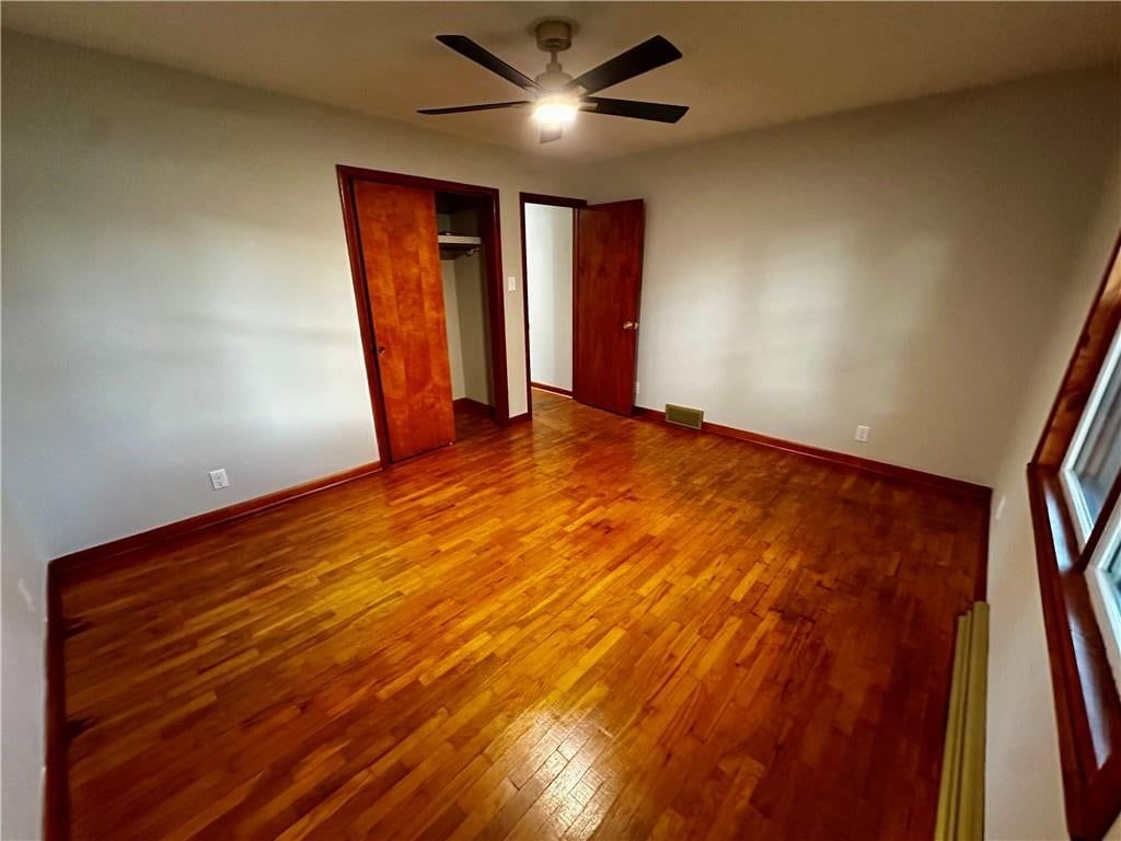 203 W 11th Street — photo 31