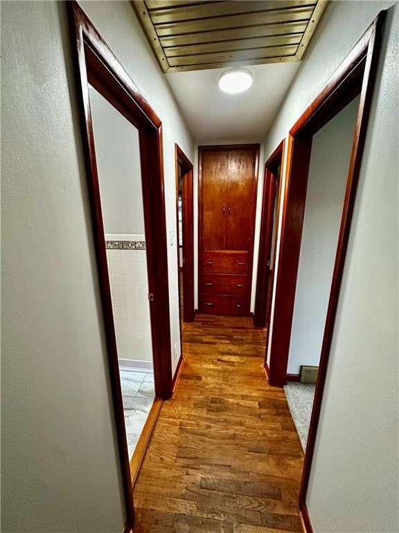 203 W 11th Street — photo 32