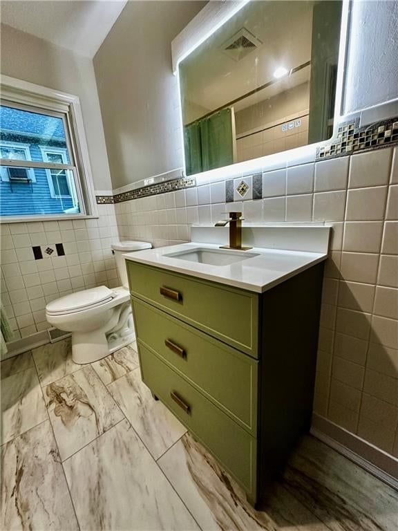 203 W 11th Street — photo 34