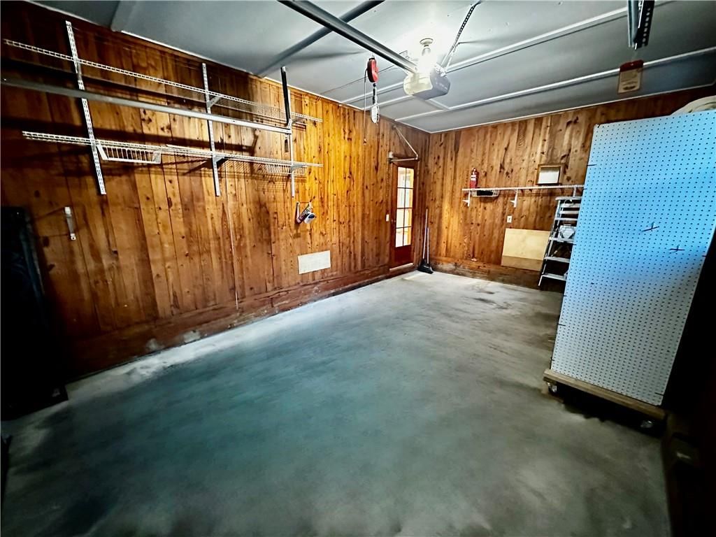 203 W 11th Street — photo 45