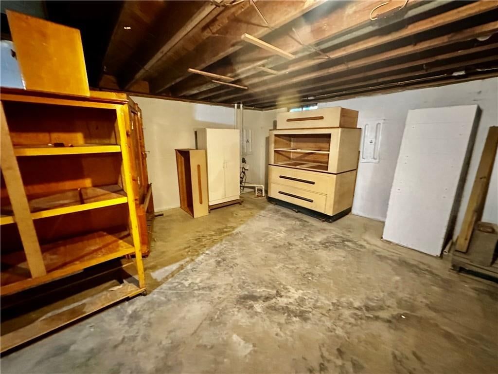203 W 11th Street — photo 51