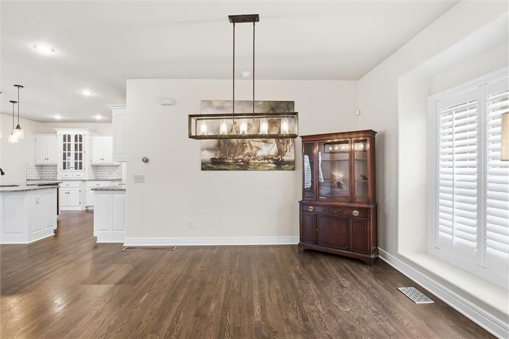 5703 NW 93rd Street — photo 8