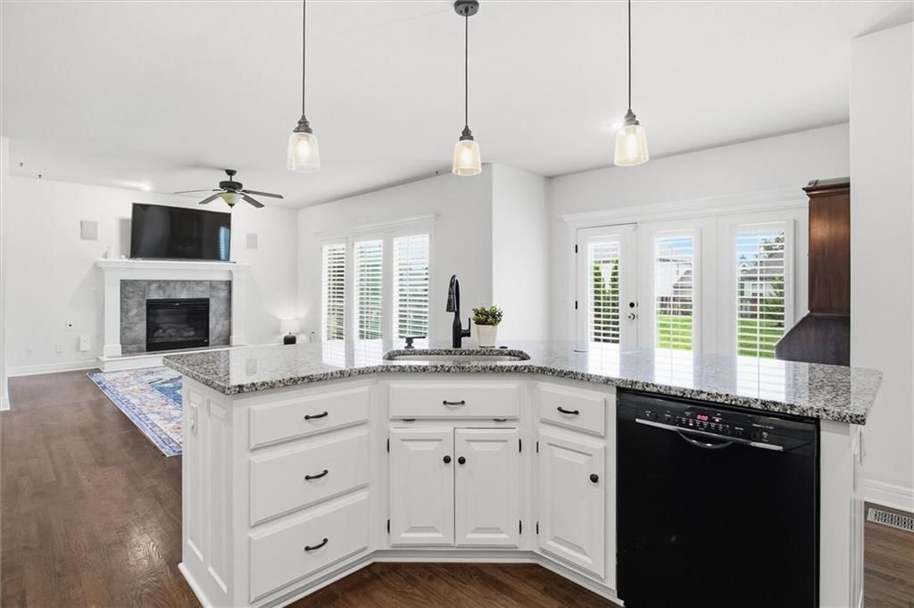 5703 NW 93rd Street — photo 14