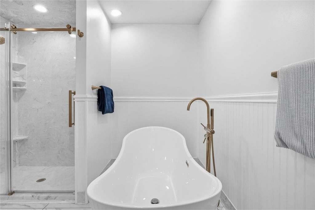 5703 NW 93rd Street — photo 23
