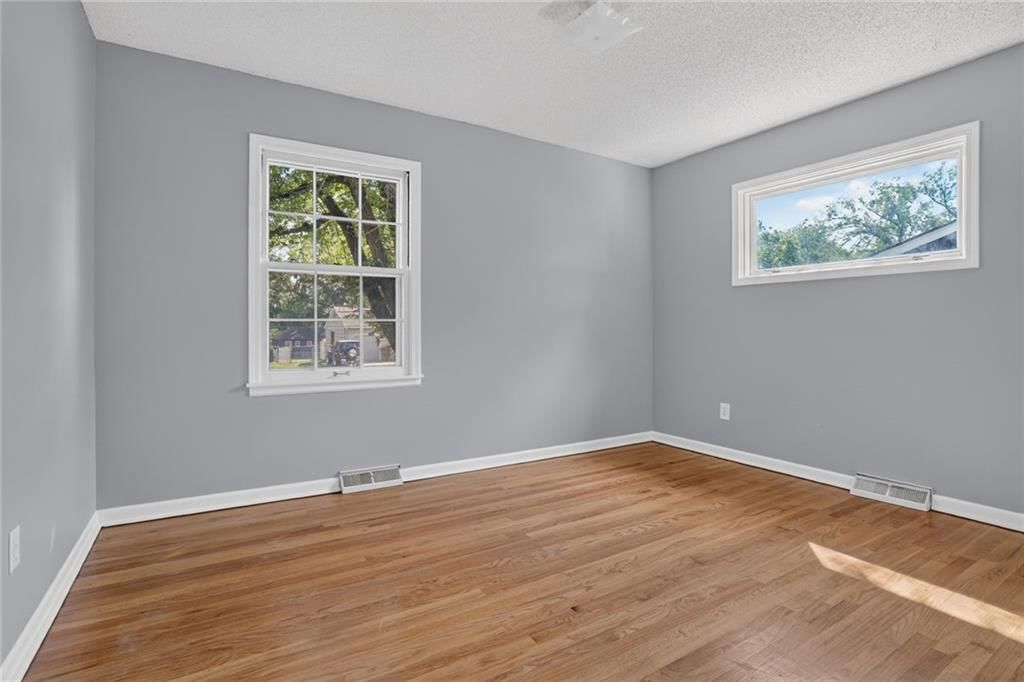 10006 W 91ST Street — photo 12