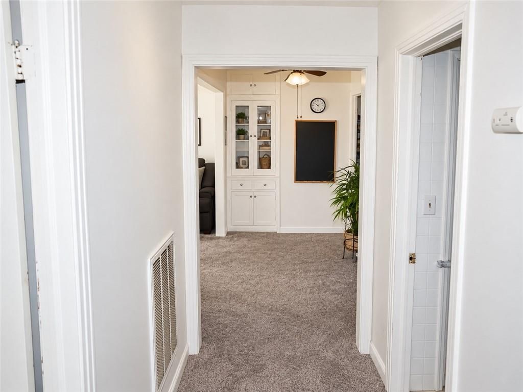 619 Grover Street — photo 8
