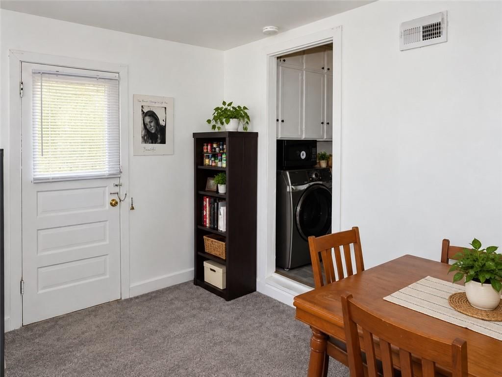 619 Grover Street — photo 11