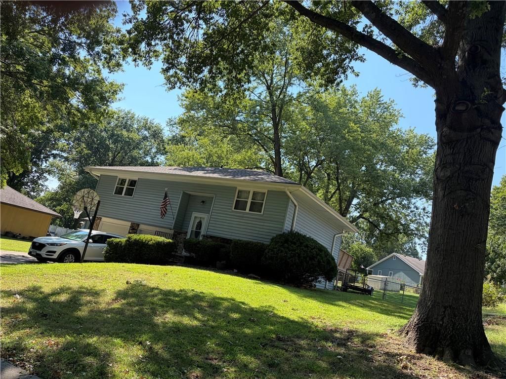 805 Citadel Drive — photo 1