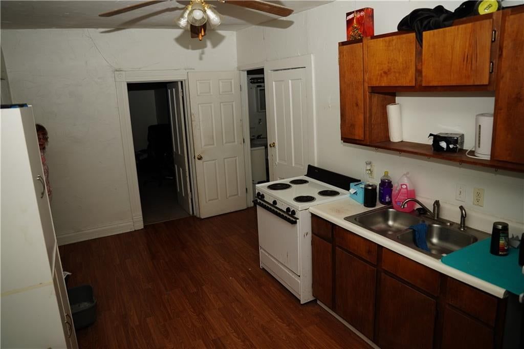211 Ming Street — photo 10