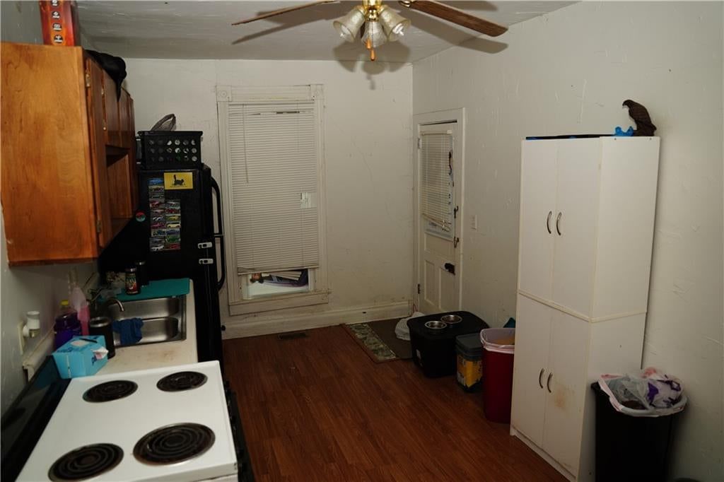 211 Ming Street — photo 11