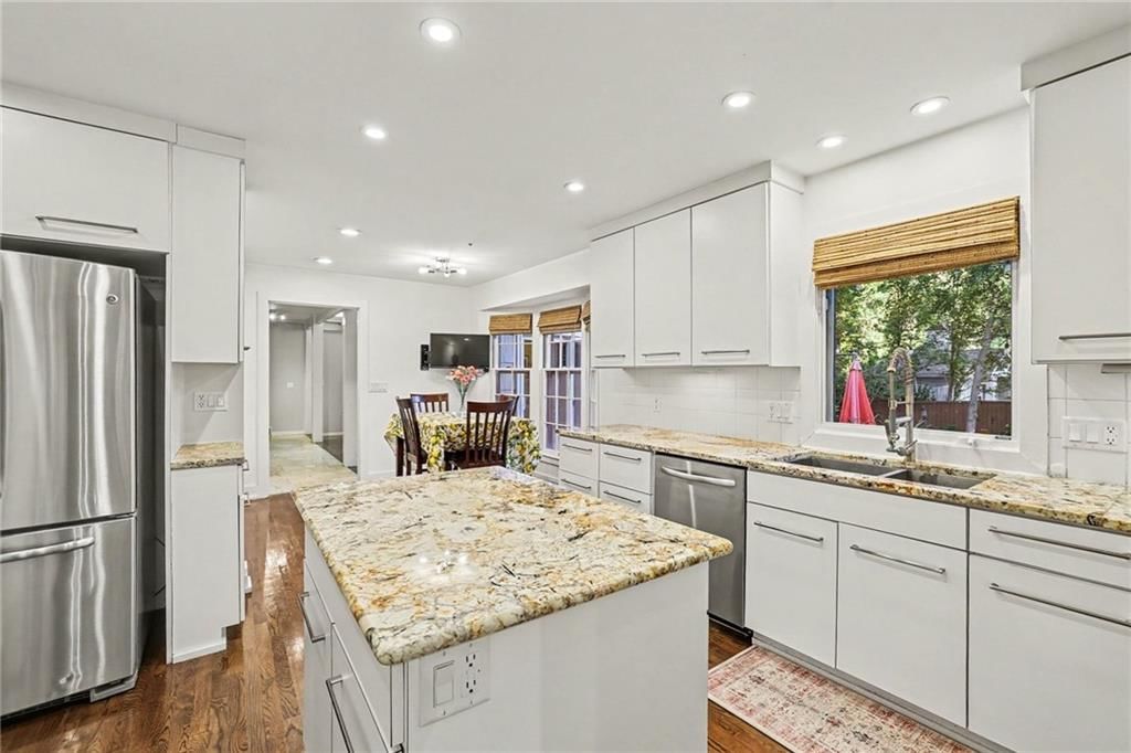 3518 W 100th Terrace — photo 8