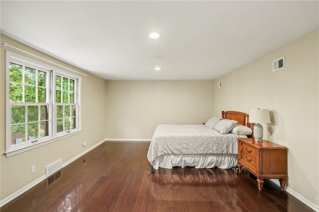 3518 W 100th Terrace — photo 24