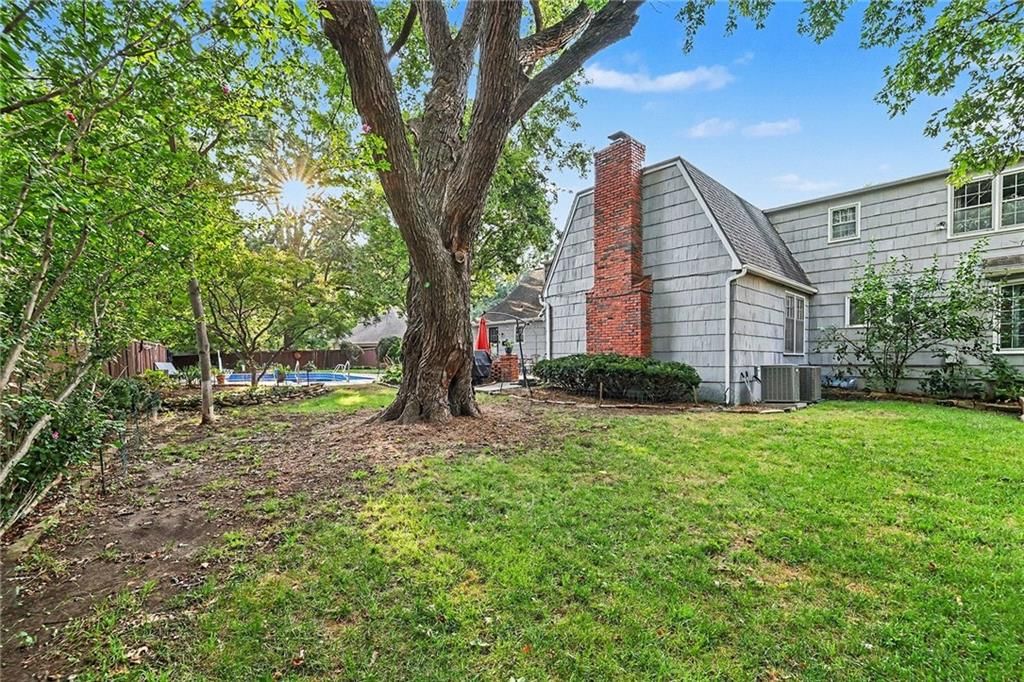 3518 W 100th Terrace — photo 37