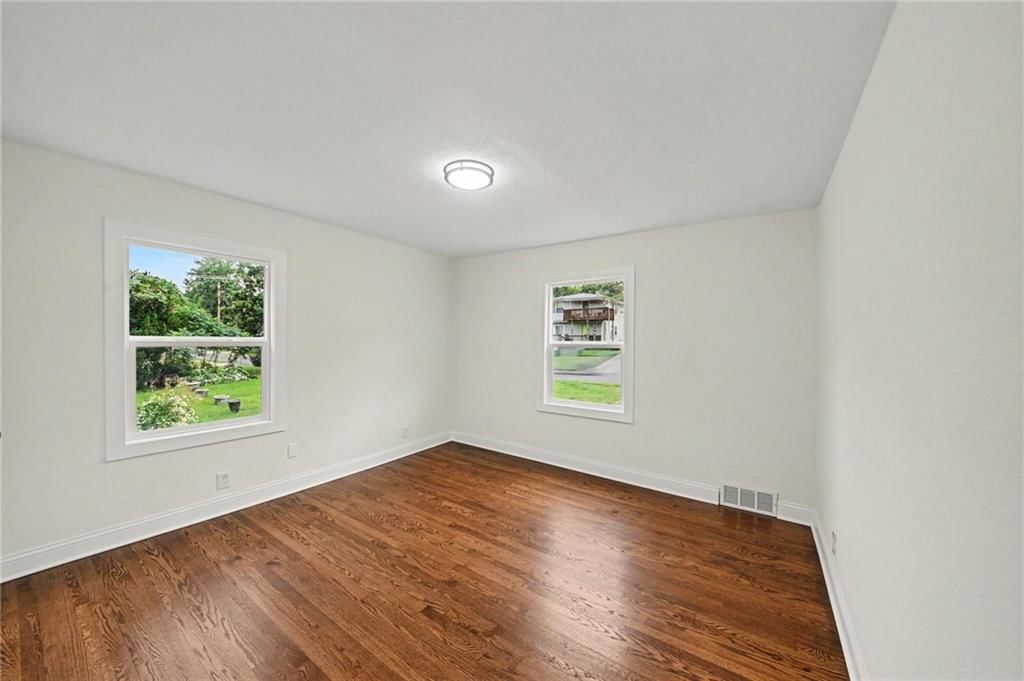 7135 Main Street — photo 9