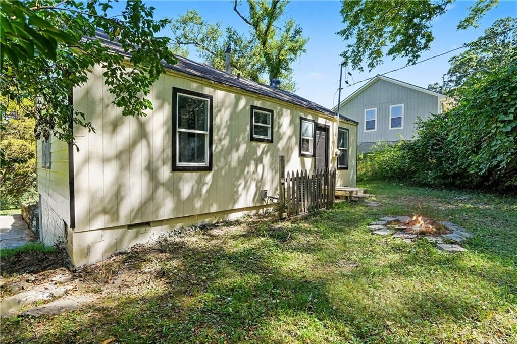 5129 Freeman Avenue — photo 2