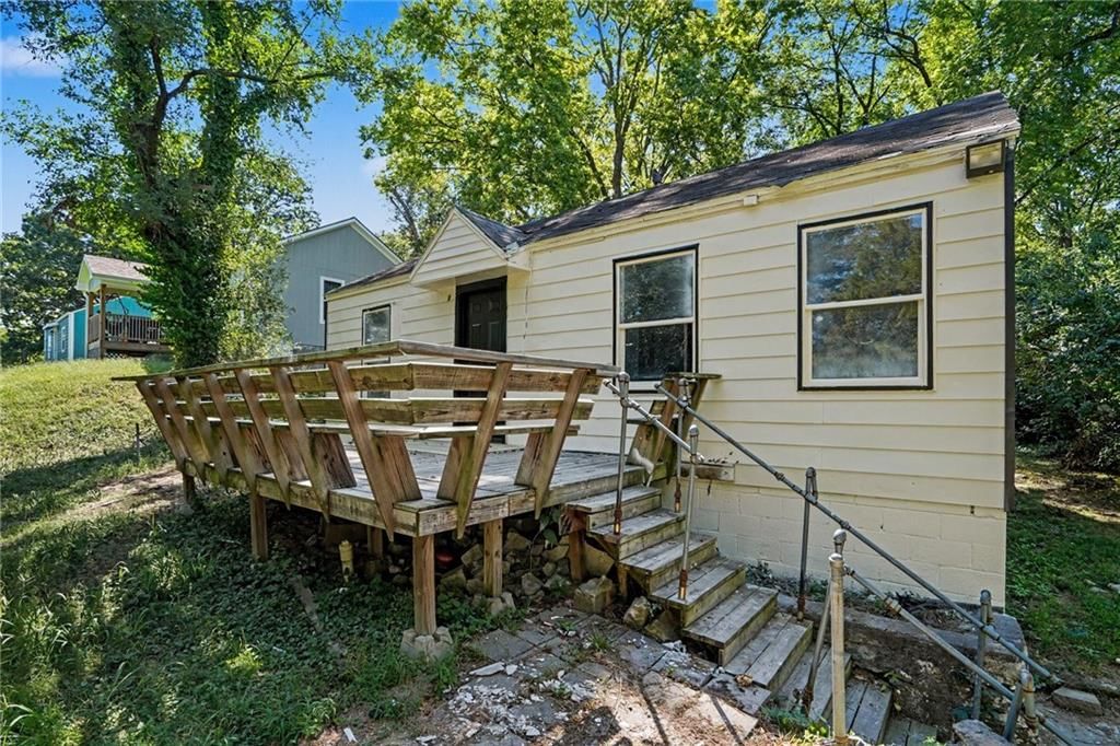 5129 Freeman Avenue — photo 4