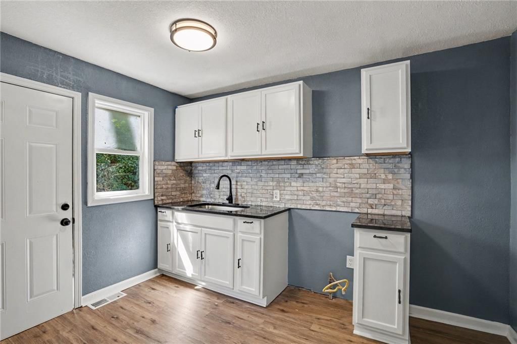 5129 Freeman Avenue — photo 12