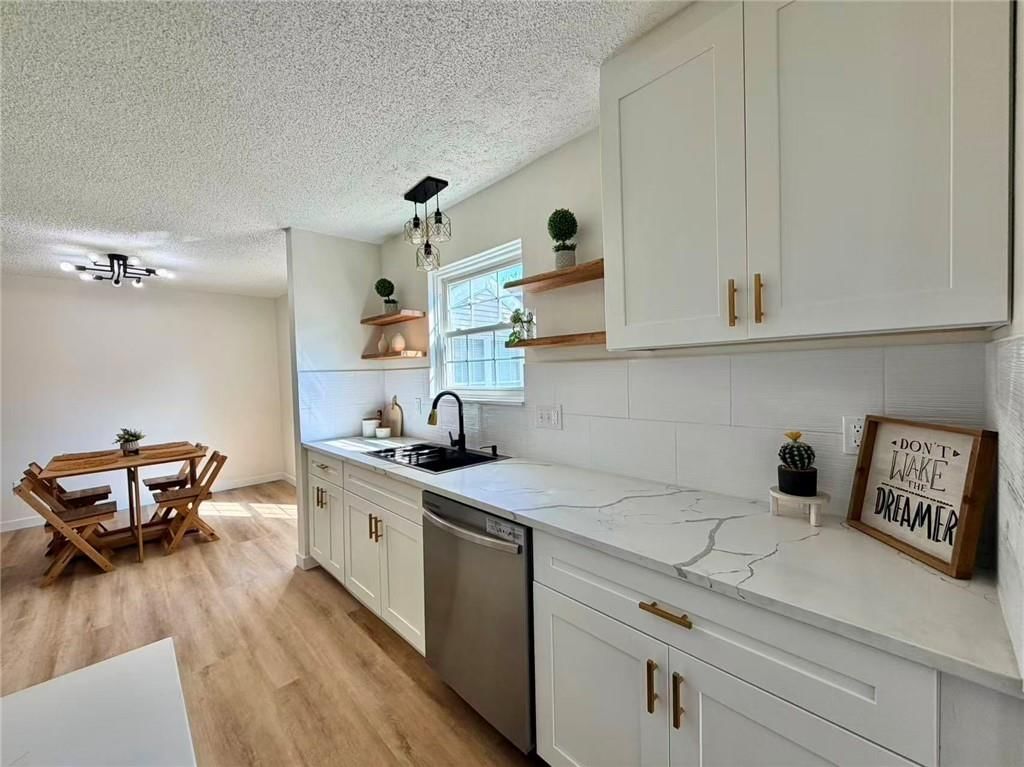 8051 N Stoddard Avenue — photo 2