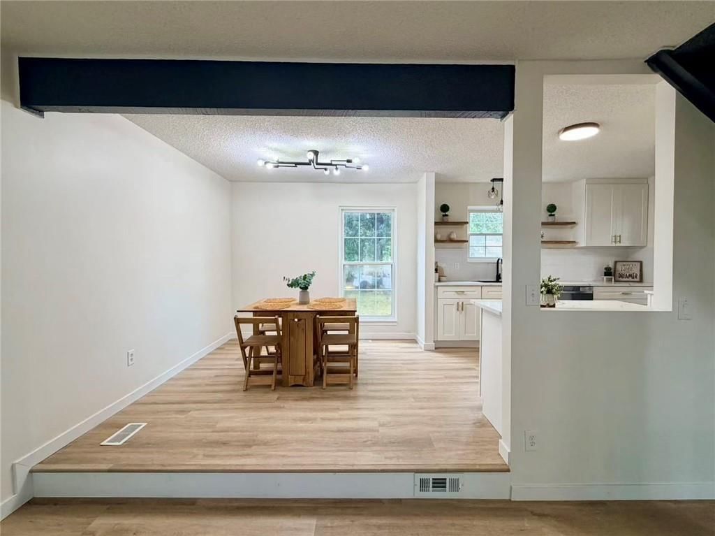 8051 N Stoddard Avenue — photo 8