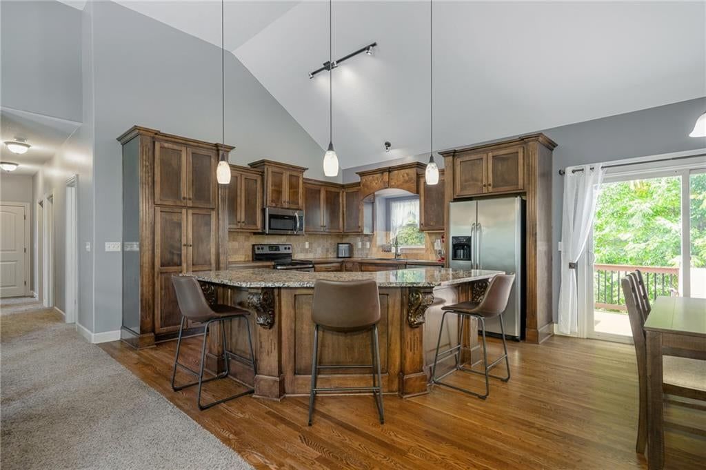 Photo 6 of 58 - 9025 SW 10th Street, Blue Springs, MO 64064