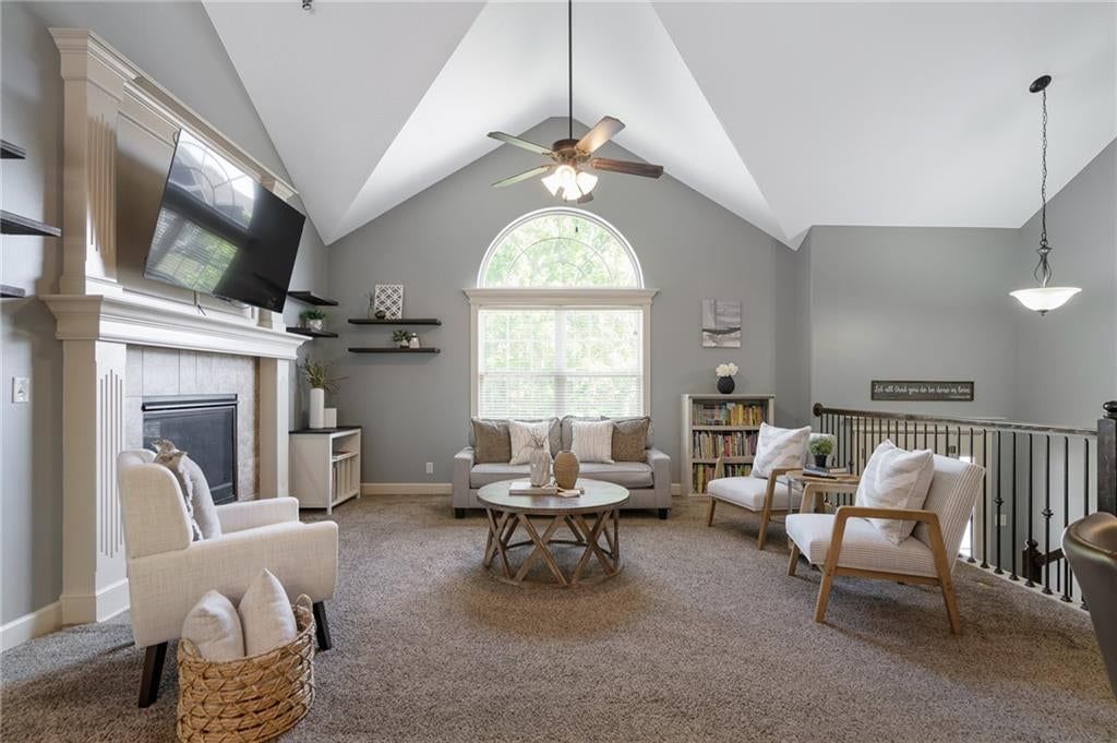 Photo 17 of 58 - 9025 SW 10th Street, Blue Springs, MO 64064