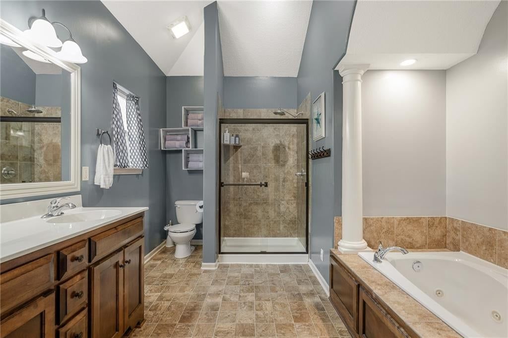 Photo 24 of 58, 9025 SW 10th Street, Blue Springs, MO 64064