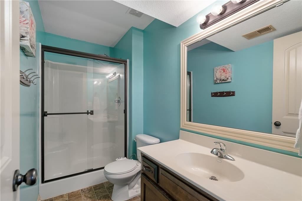 Photo 38 of 58 - 9025 SW 10th Street, Blue Springs, MO 64064
