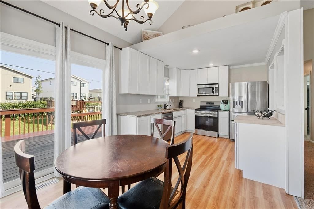 619 SE Joel Avenue — photo 12