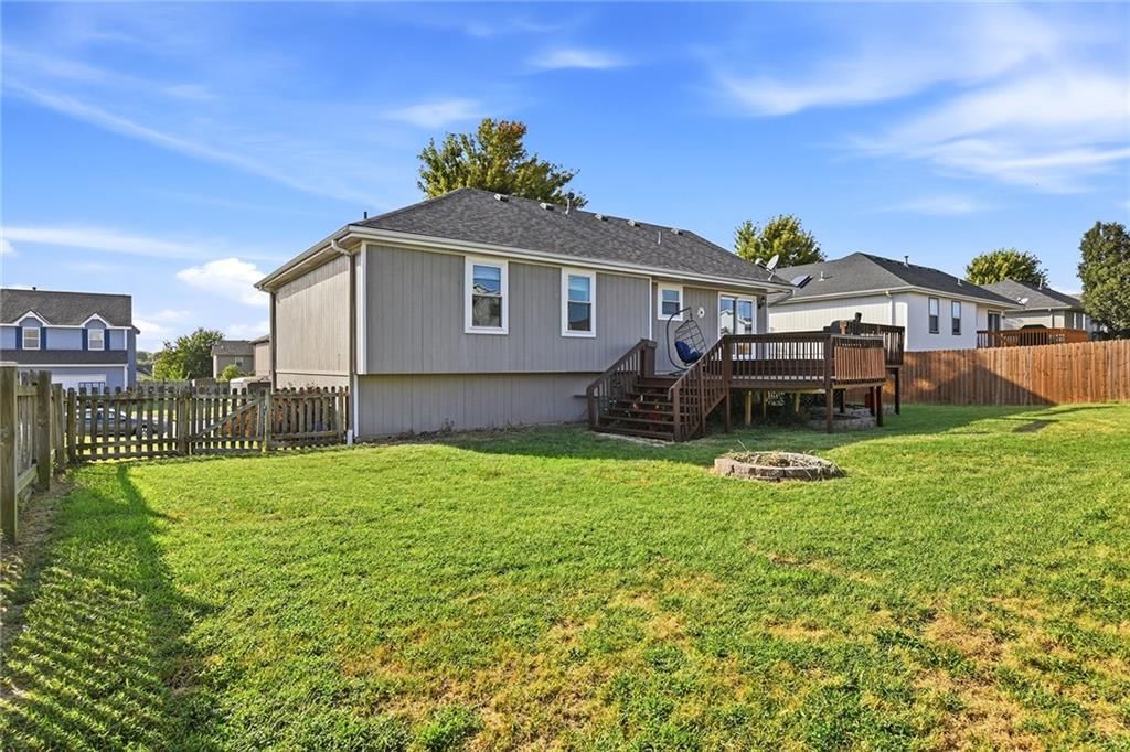 619 SE Joel Avenue — photo 36