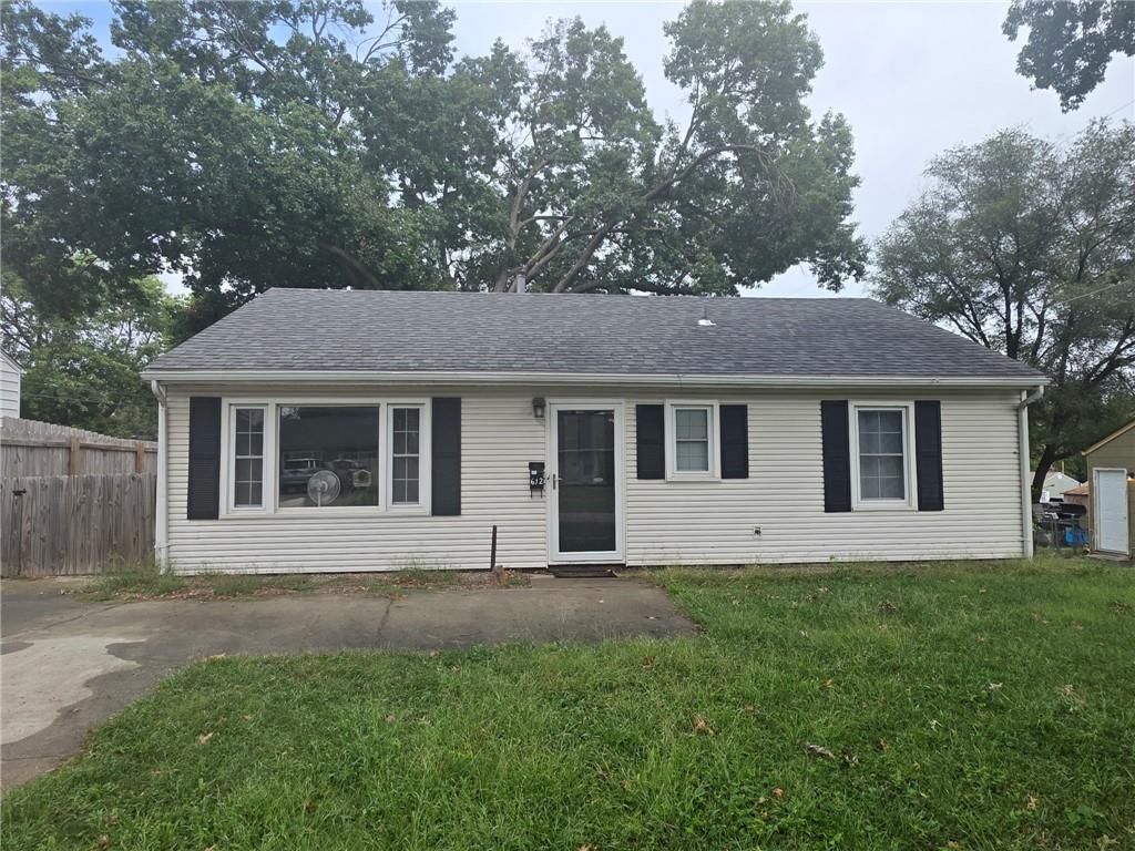 612 NE 67TH Street, Gladstone, MO