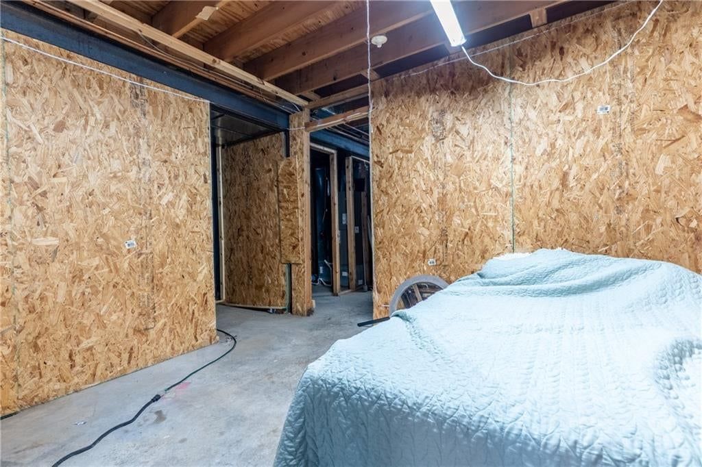 407 W Peoria Street — photo 35