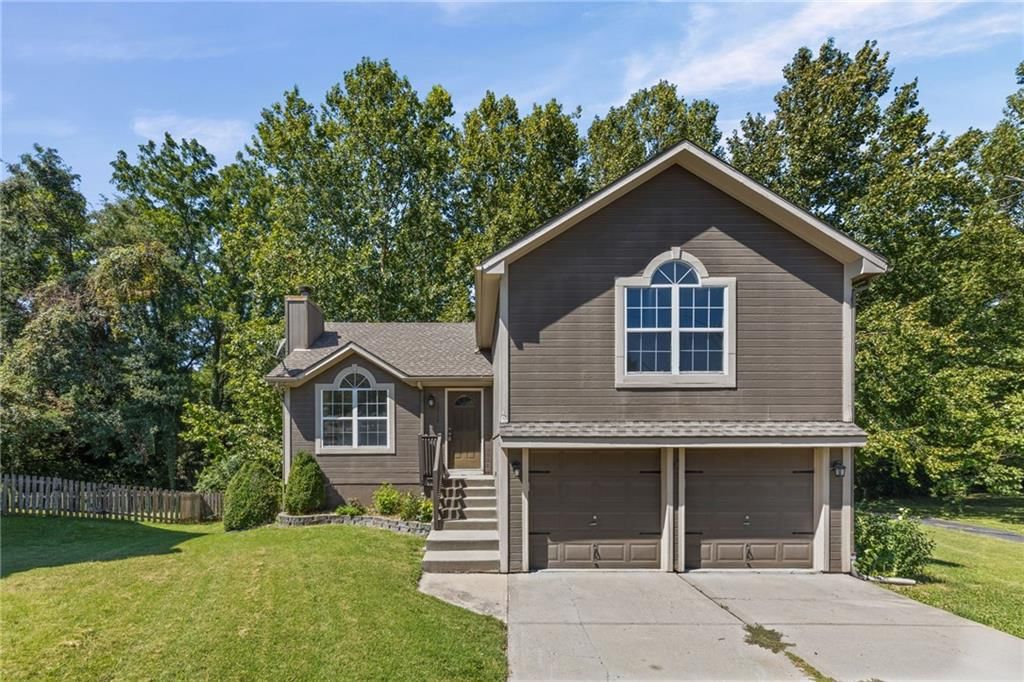1117 Meadowlark Lane, Liberty, MO