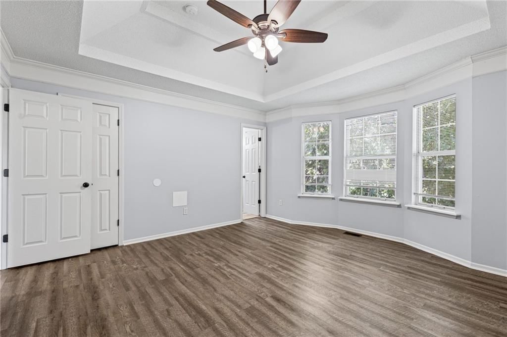 Photo 18 of 39 - 1117 Meadowlark Lane, Liberty, MO 64068