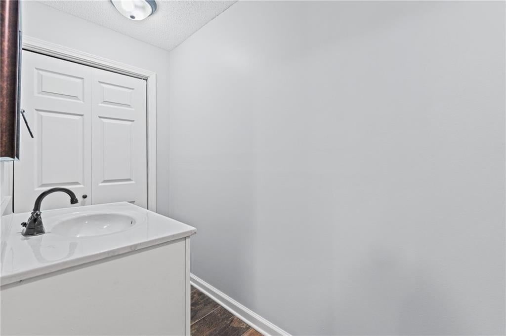 Photo 26 of 39 - 1117 Meadowlark Lane, Liberty, MO 64068