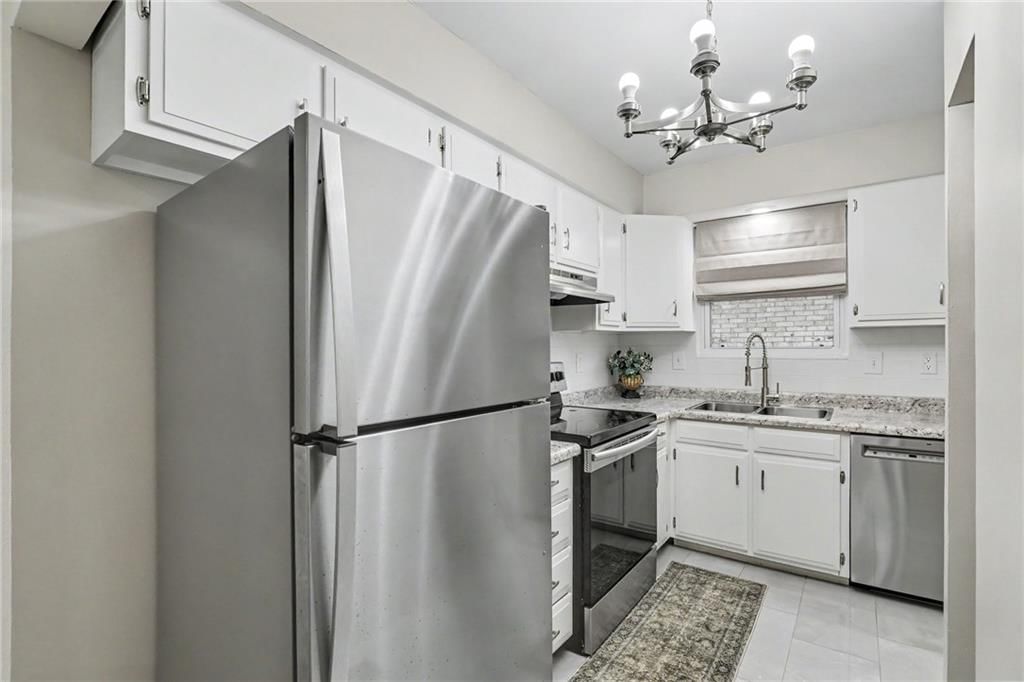 6924 NW Chapel Woods Lane — photo 10