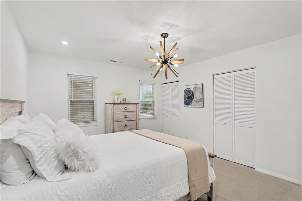 6924 NW Chapel Woods Lane — photo 16