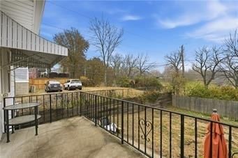 Photo 17 of 40 - 1811 Pendleton Avenue, Kansas City, MO 64124