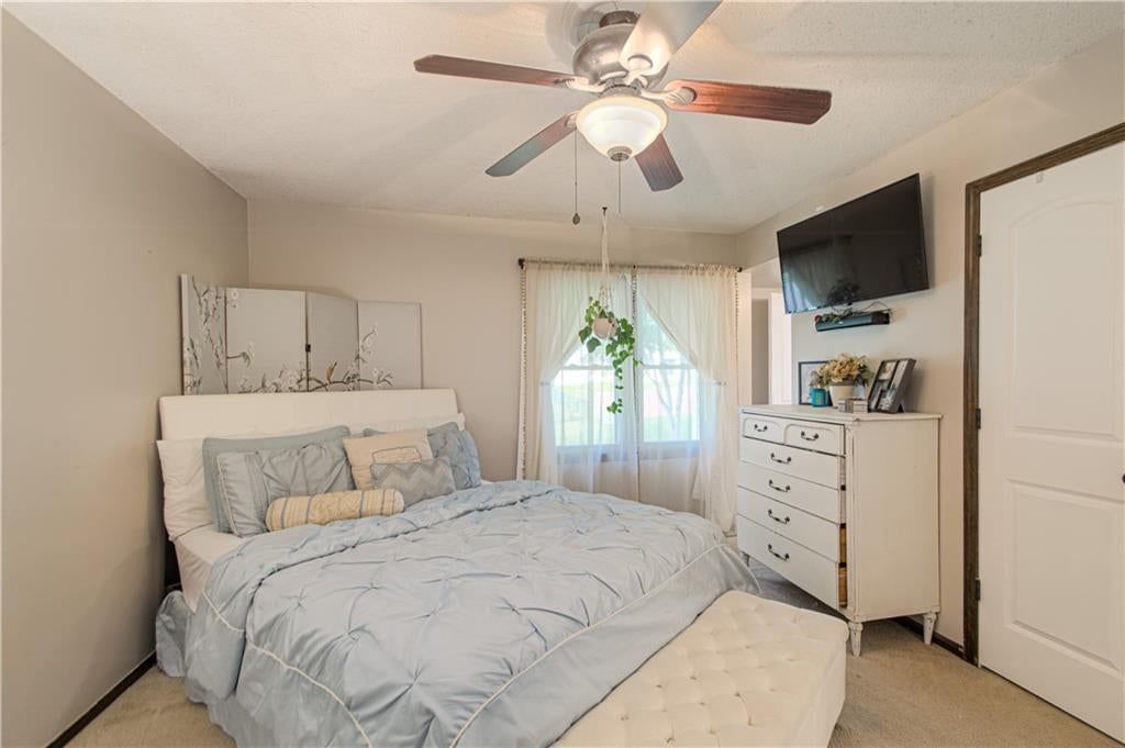 912 Canterbury Lane — photo 14