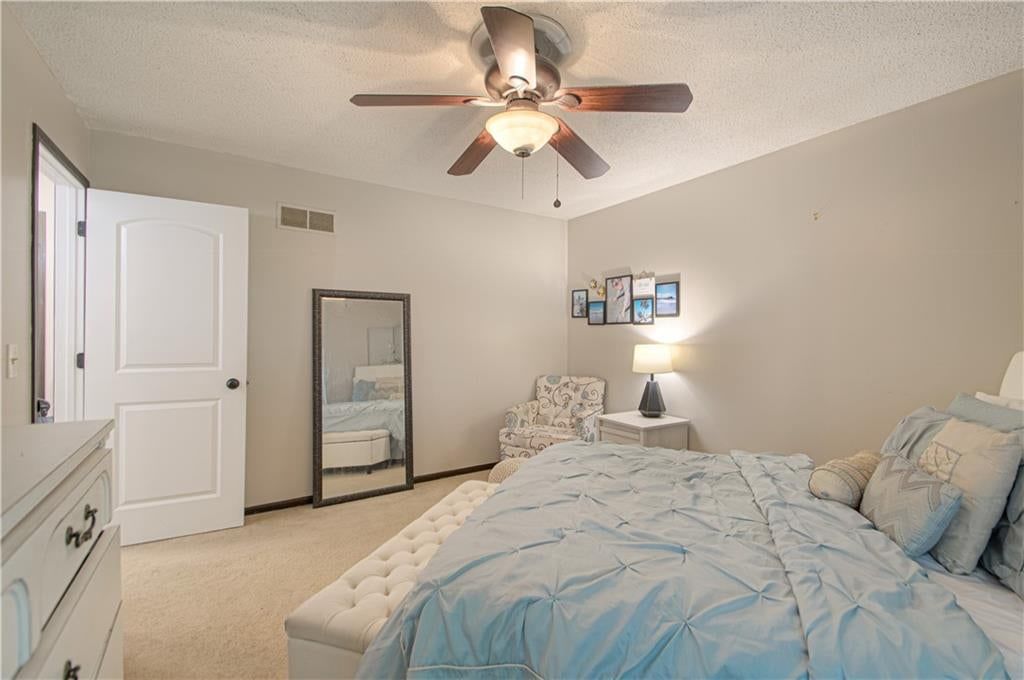 912 Canterbury Lane — photo 15