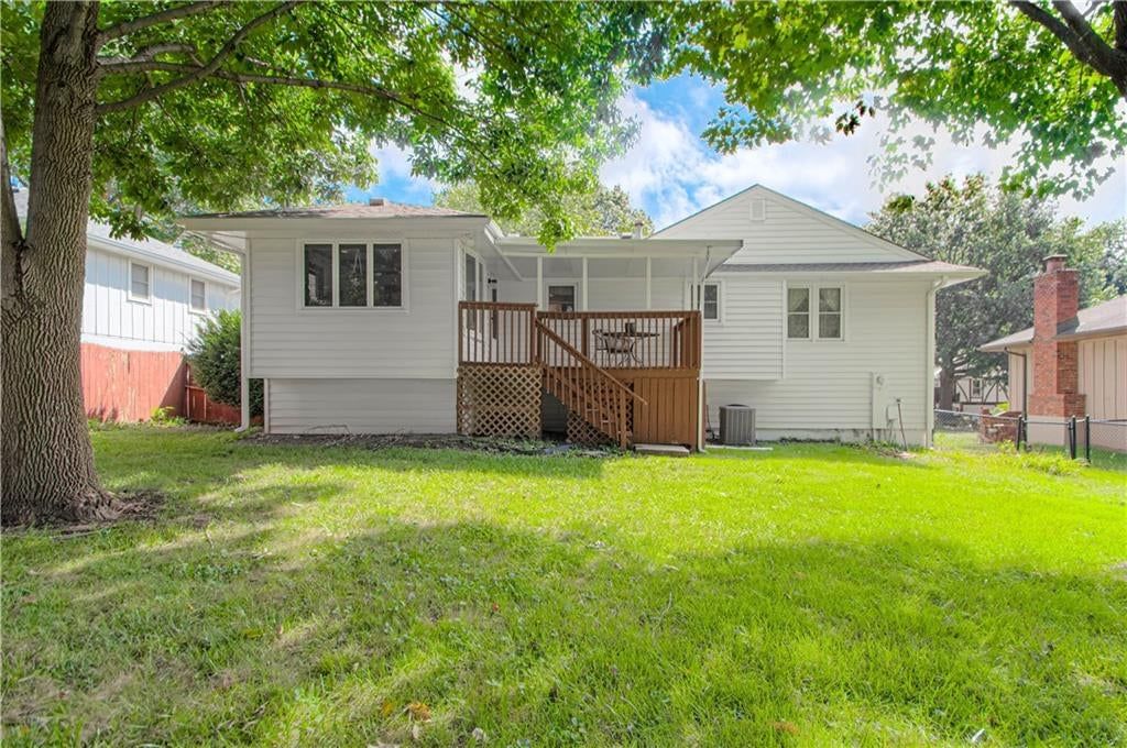912 Canterbury Lane — photo 30