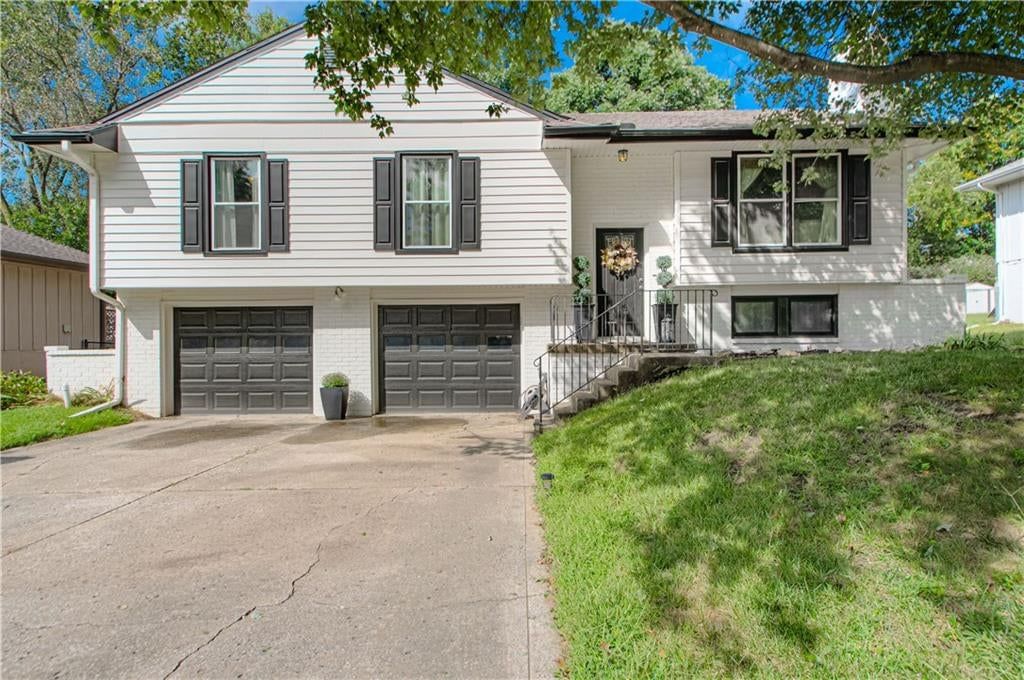 912 Canterbury Lane — photo 31