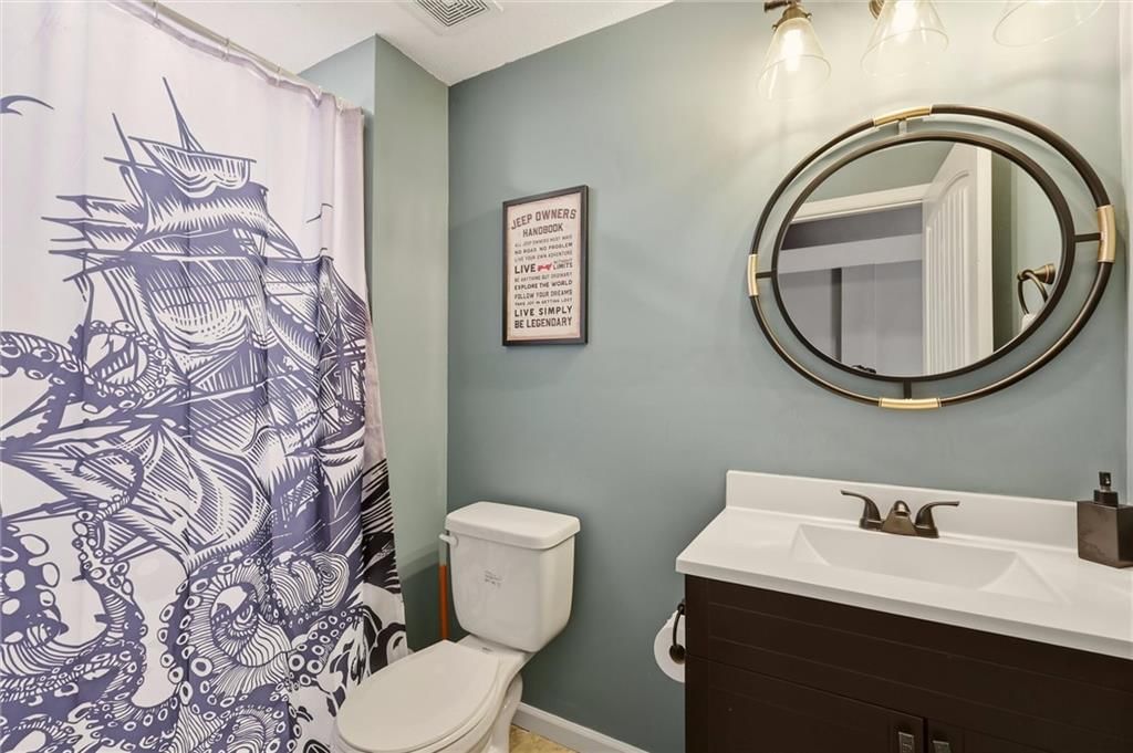 Photo 20 of 23 - 1804 NE Griffin Drive, Lee's Summit, MO 64086