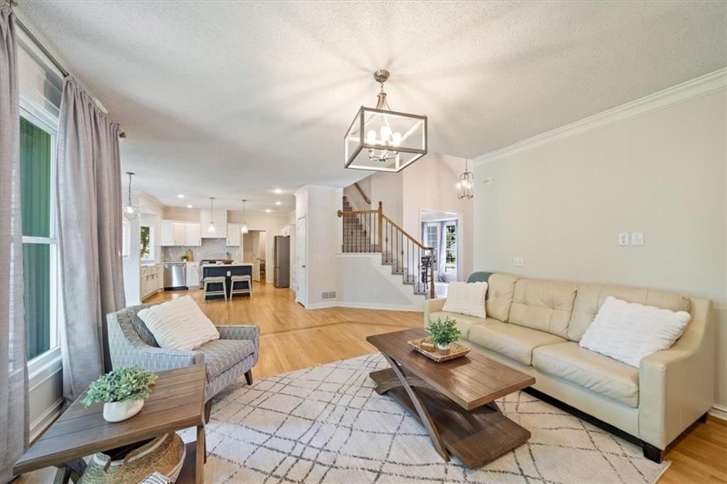Photo 5 of 32 - 22304 W 52nd Street, Shawnee, KS 66226