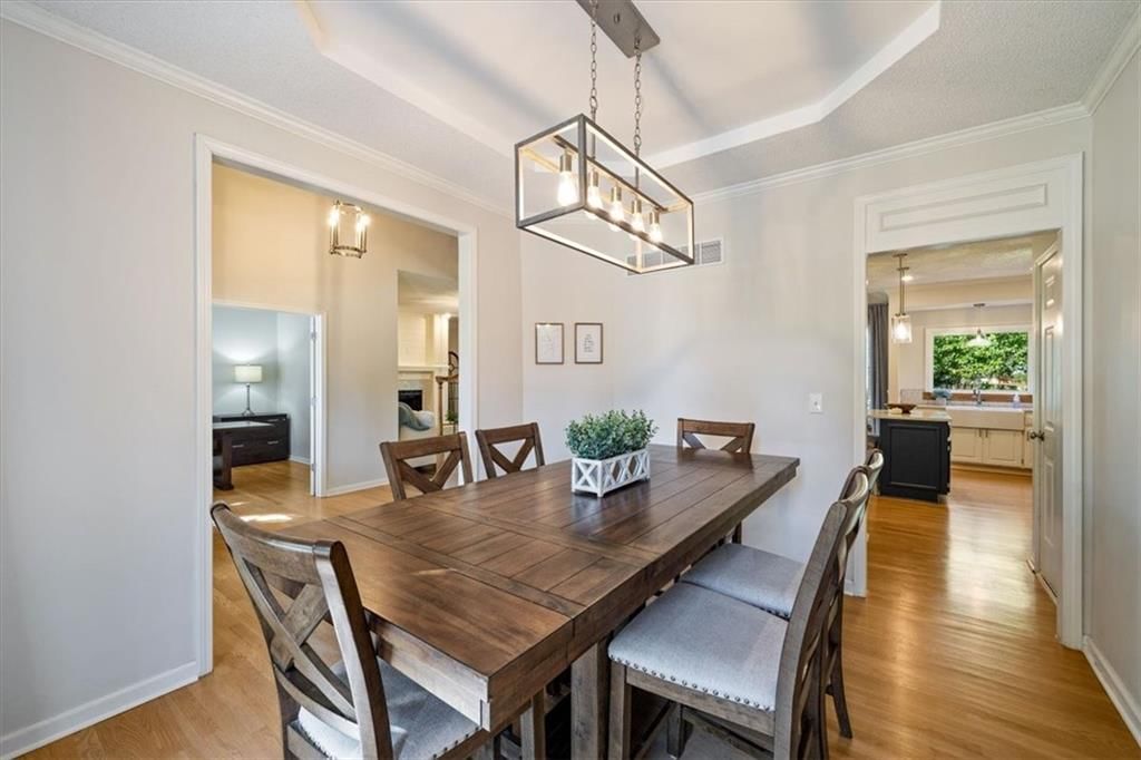 Photo 9 of 32 - 22304 W 52nd Street, Shawnee, KS 66226